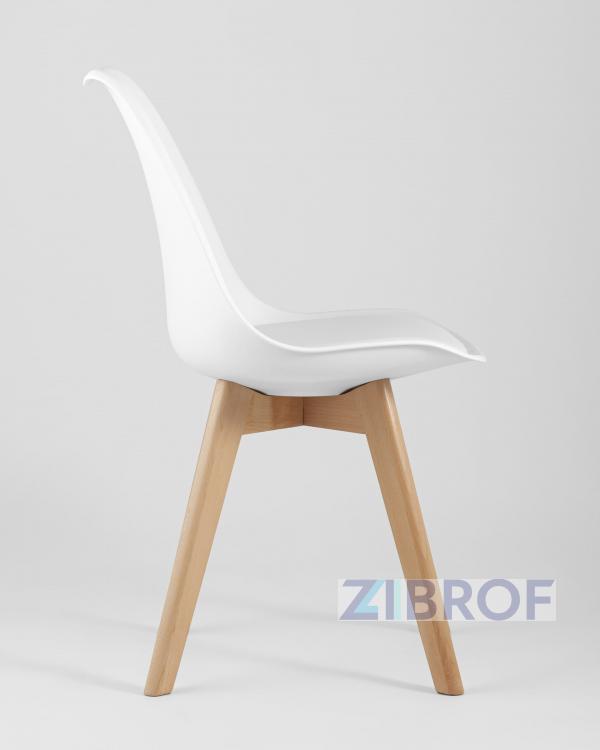 Eames DST, диаметр стола 80 см, 3 стула Frankfurt белые