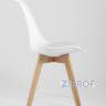 Eames DST, диаметр стола 80 см, 3 стула Frankfurt белые