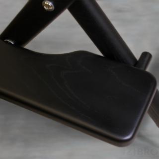 MAKEUP CHAIR ESTÉE LAUDER