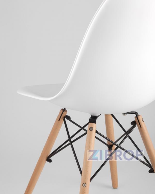 Eames D80 черный, 2 стула Eames DSW белые